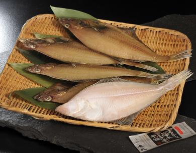 日本海西部産 エテカレイの一夜干し 特大５枚 約28cmサイズ 冷凍 うまいもんの取り寄せ 産直品 グルメギフト