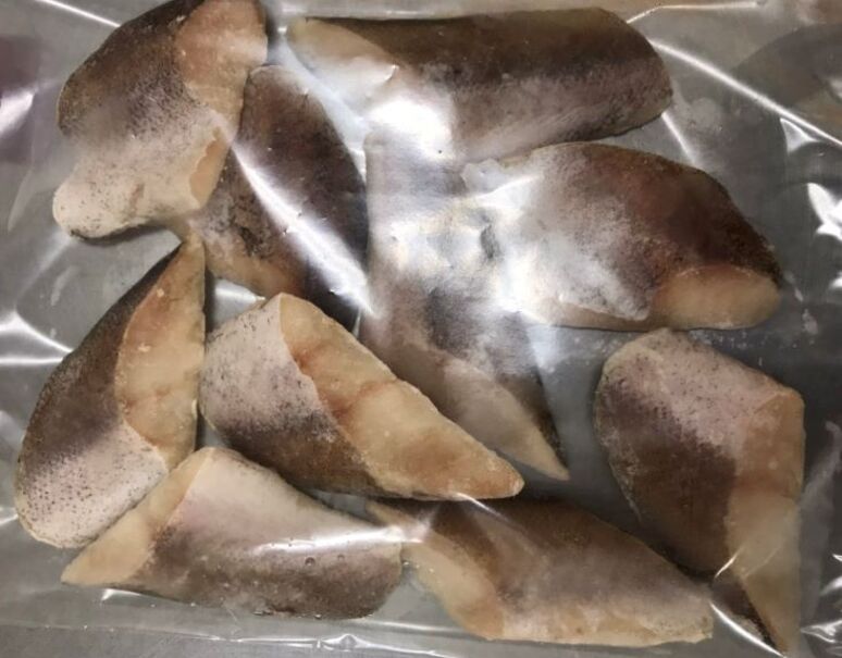 給食応援 アルゼンチン産 メルルーサ切身 2袋 1kg 1袋 50g 10枚 冷凍 グルメ通販うまいもんドットコム