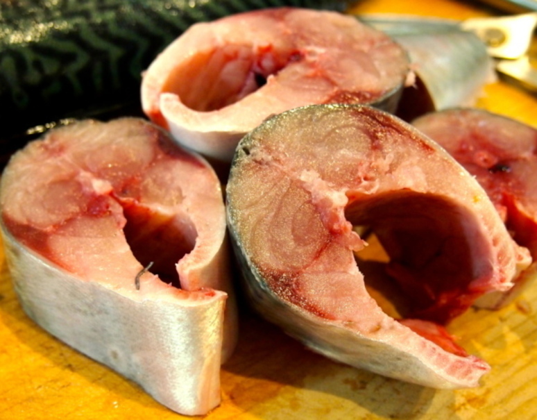 釣り天然真サバ 大分県豊後水道産 1尾750g前後 冷蔵 お取り寄せグルメ通販 美味厳選ギフト うまいもんドットコム