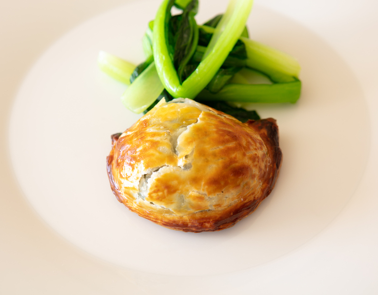 Le Bourguignon ル ブルギニオン 蝦夷鮑のパイ包み焼き 北海道産 2個 1個約100g ソースg 冷凍 お取り寄せグルメ通販 美味厳選ギフト うまいもんドットコム